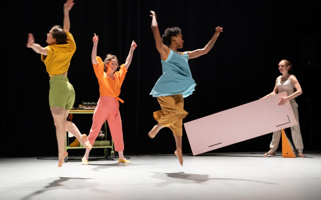 Qui, que, quoi ?Carré Blanc Compagnie